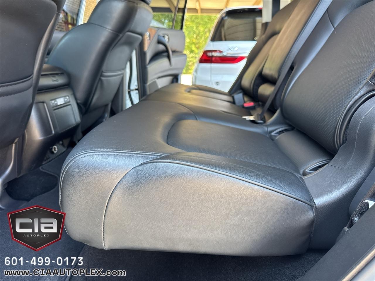 Nissan Armada 4x2 SL 2023