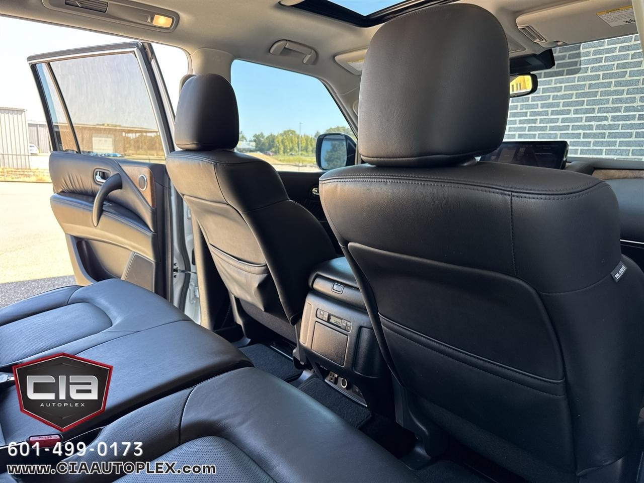 Nissan Armada 4x2 SL 2023
