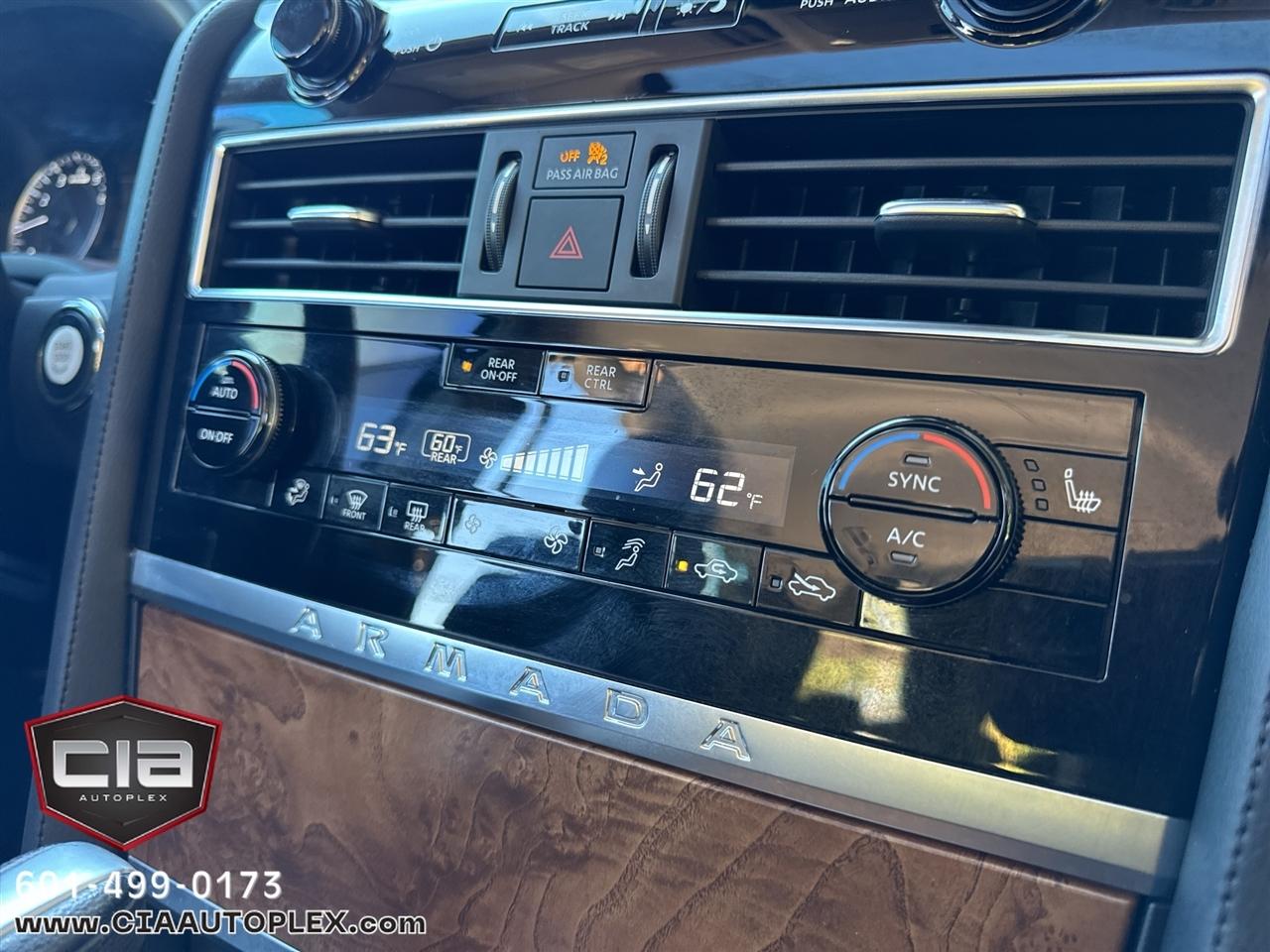 Nissan Armada 4x2 SL 2023