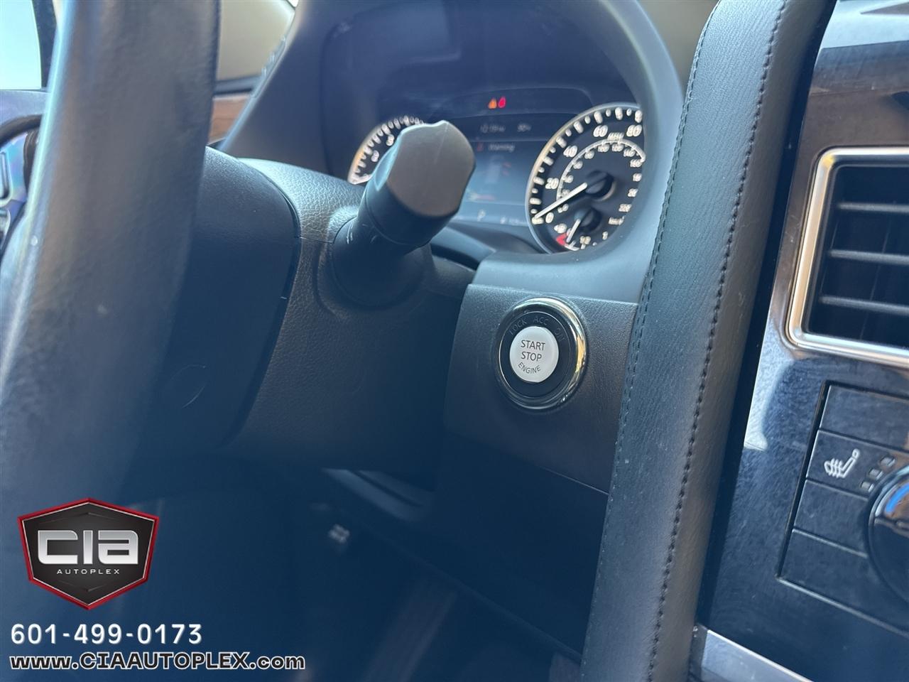 Nissan Armada 4x2 SL 2023