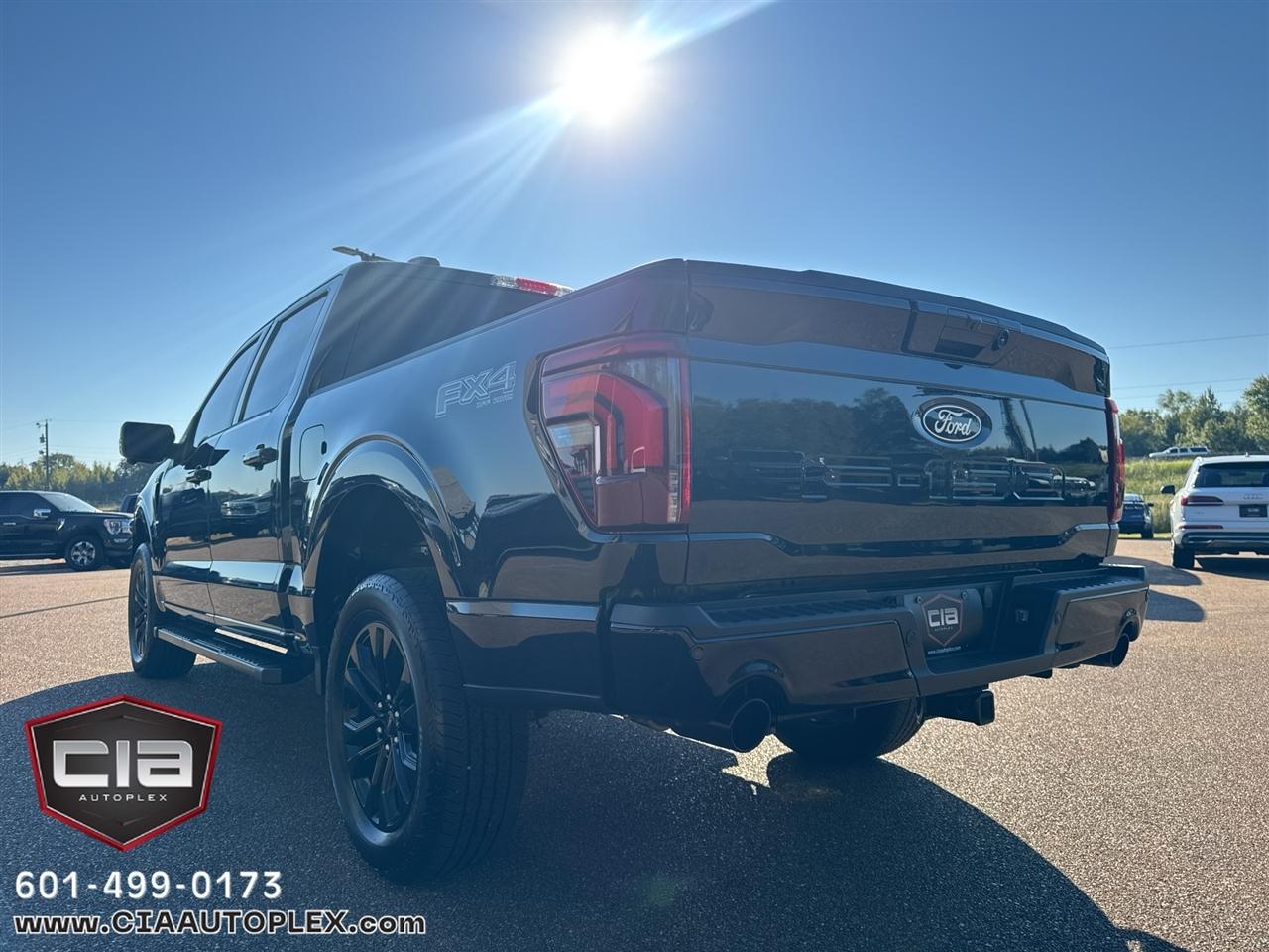 Ford F-150 Lariat 4WD SuperCrew 5.5' Box 2025