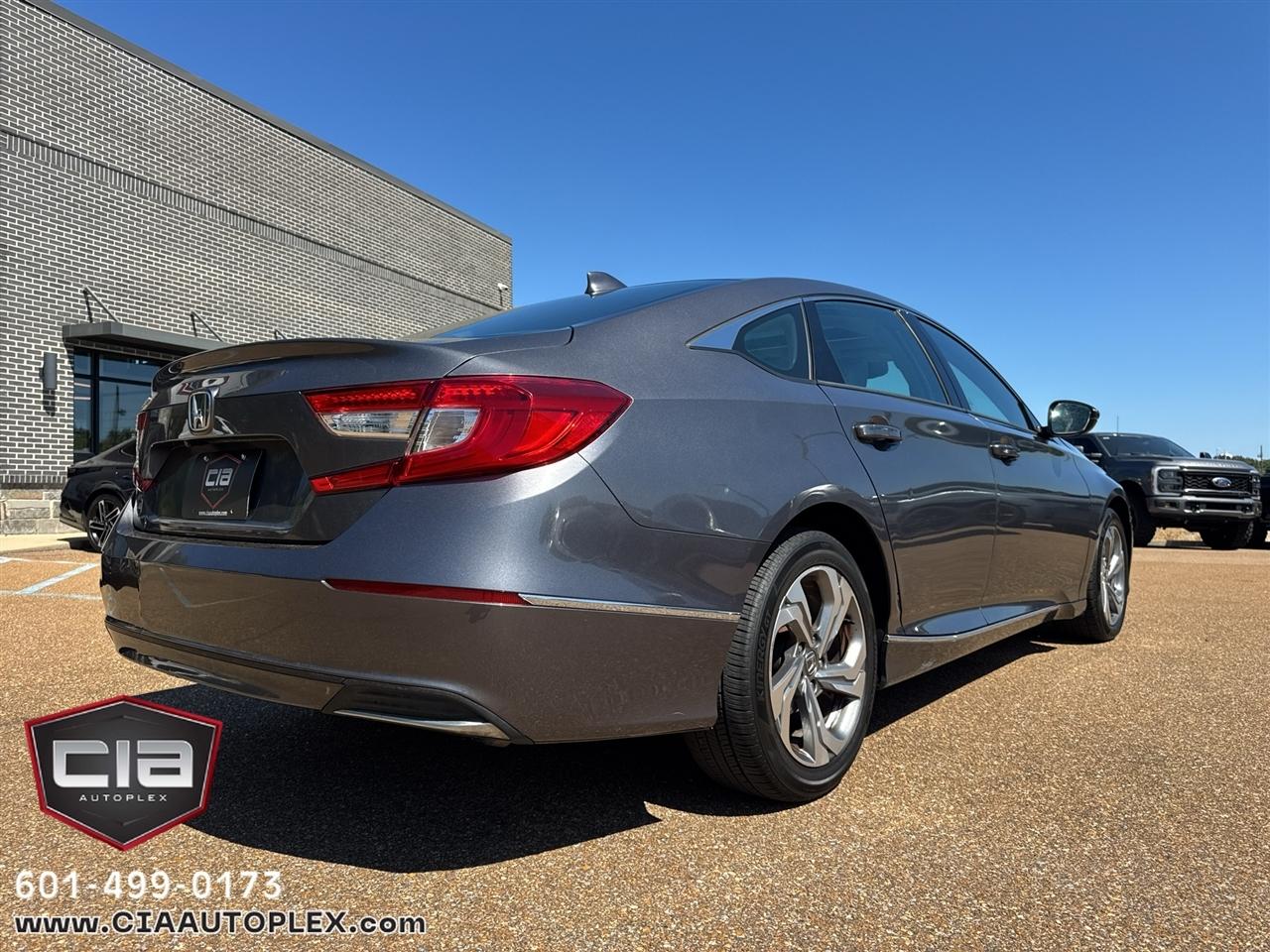 Honda Accord photo 4