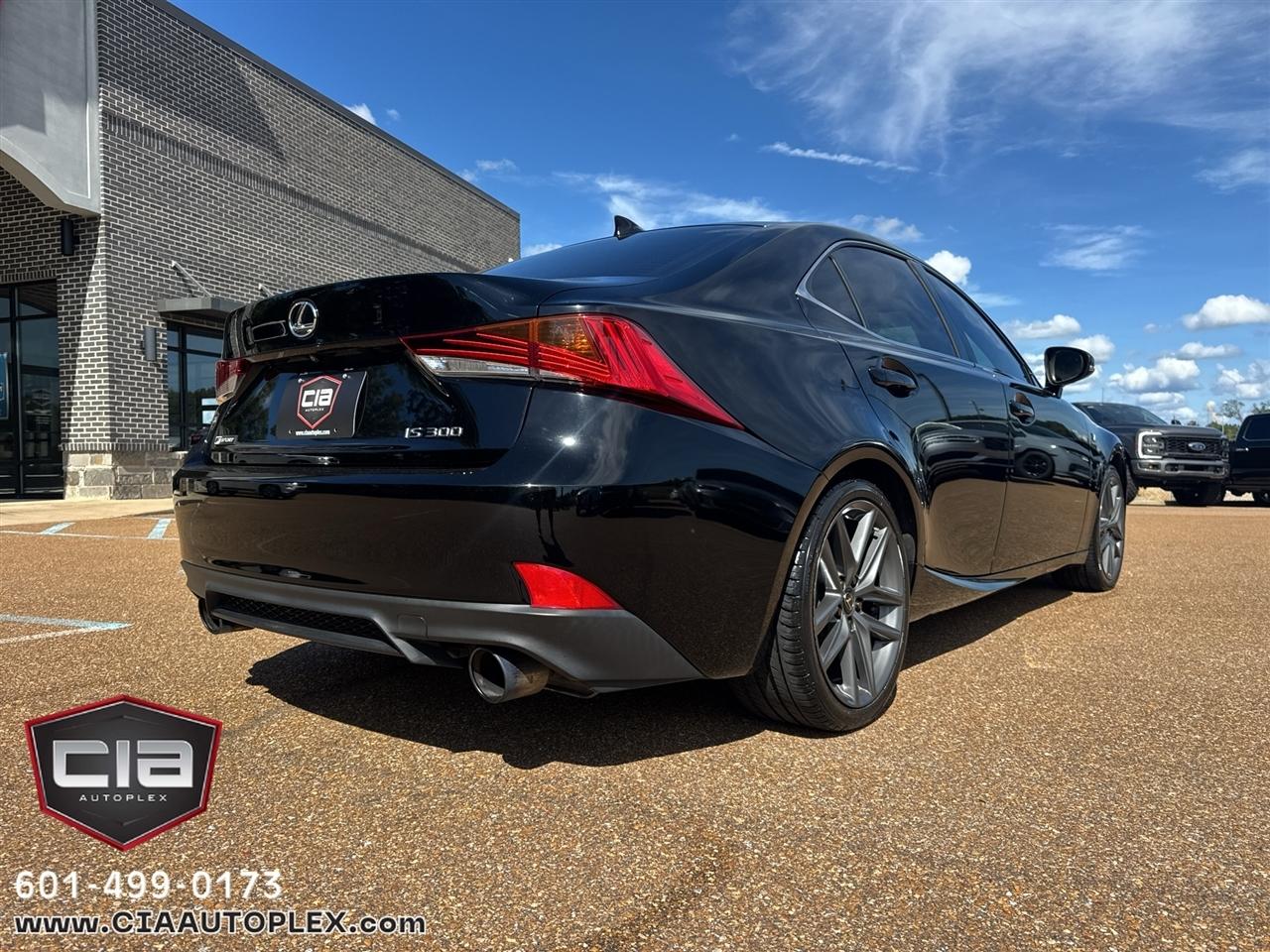 Lexus IS IS 300 F Sport RWD 2020