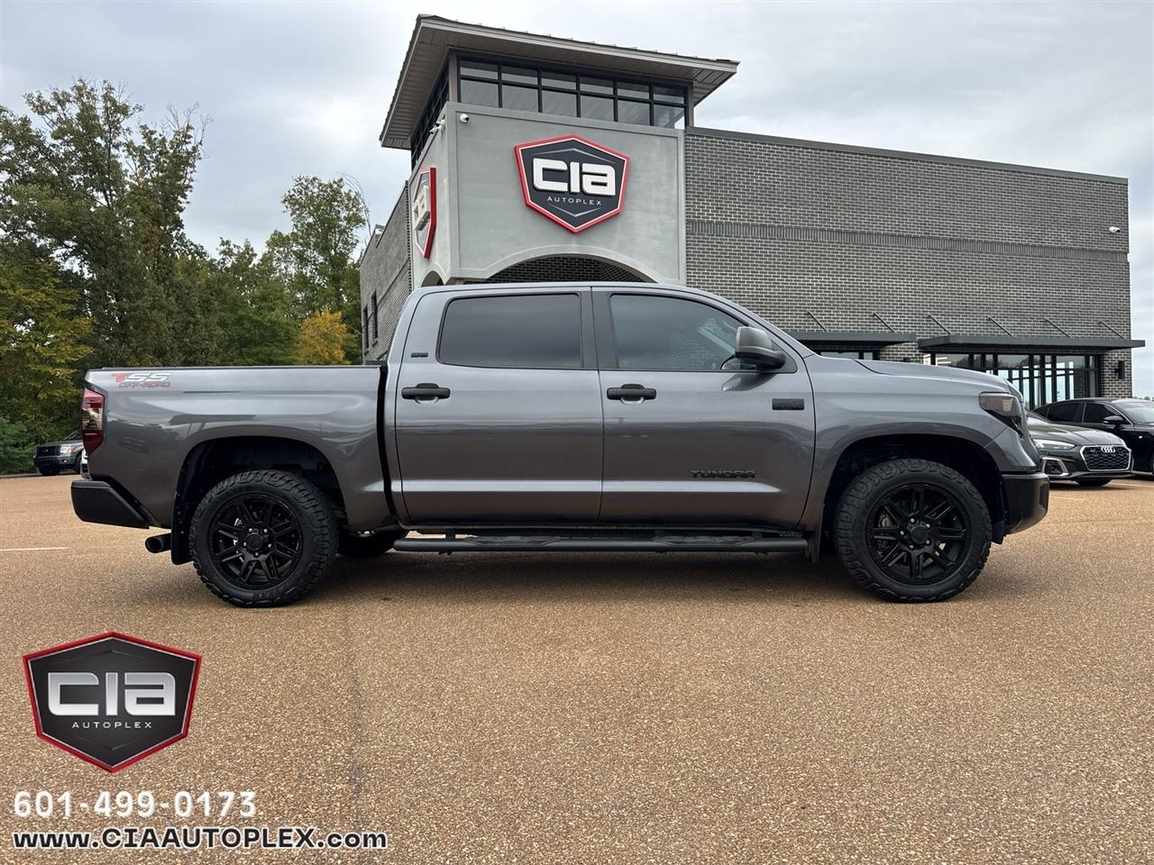 2020 Toyota Tundra 4WD SR5 CrewMax 5.5' Bed 5.7L (Natl)