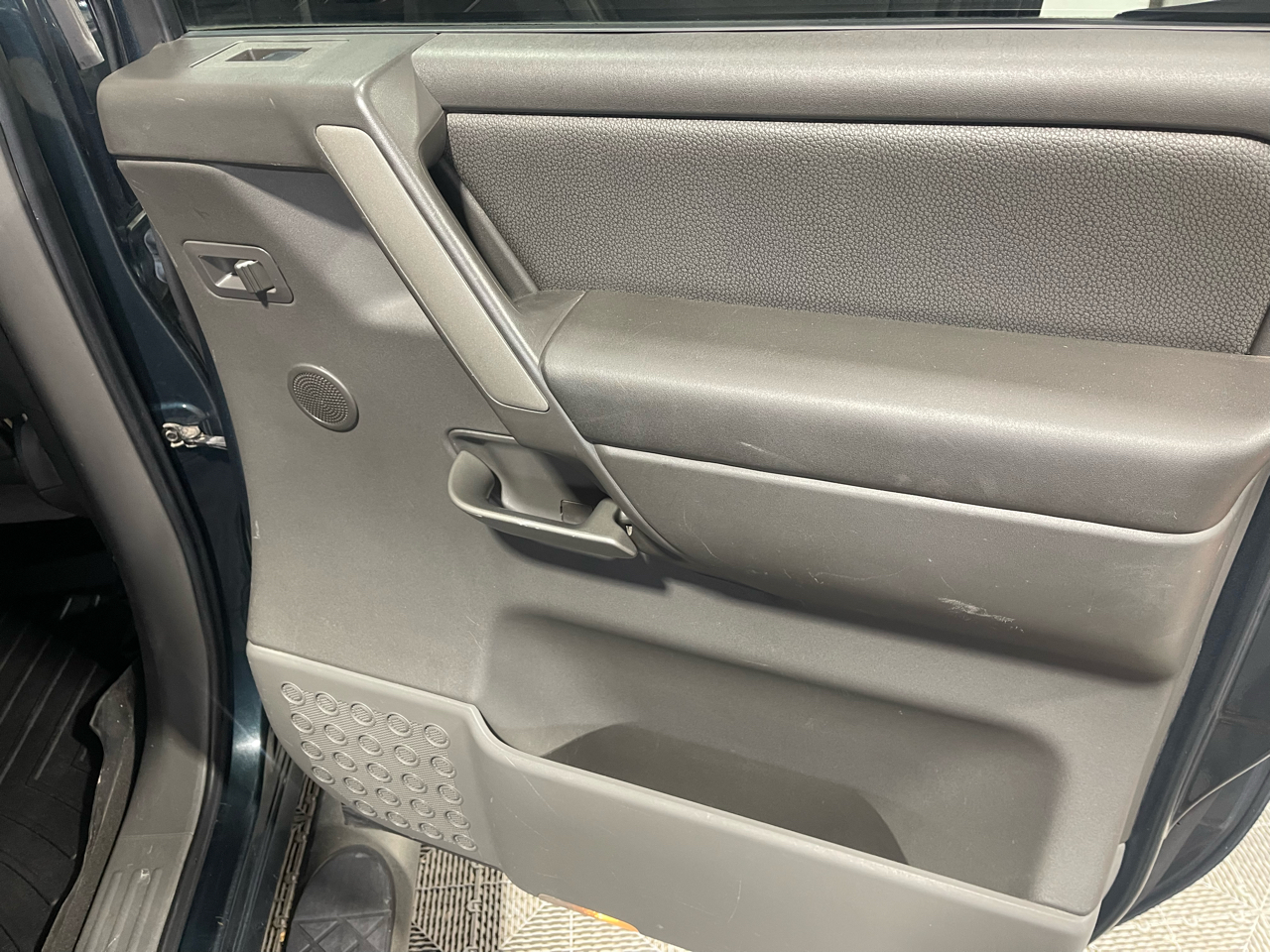 Nissan Titan LE Crew Cab 4WD 2006 Nissan Titan LE Crew Cab 4WD 2006