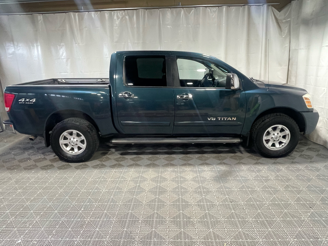 Nissan Titan LE Crew Cab 4WD 2006 Nissan Titan LE Crew Cab 4WD 2006