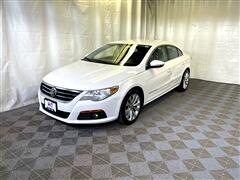 2010 Volkswagen CC  2010 Volkswagen CC