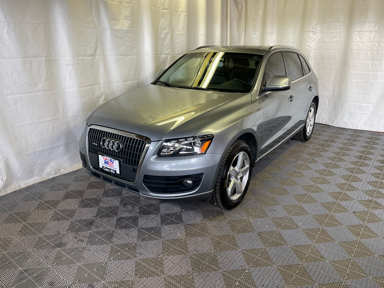 2011 Audi Q5 quattro 4dr 2.0T Premium Plus