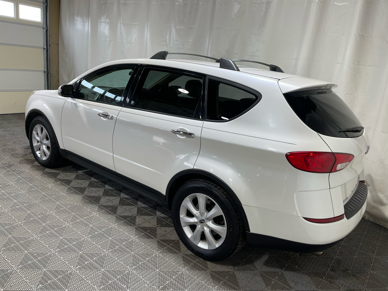 2006 Subaru Tribeca photo 2