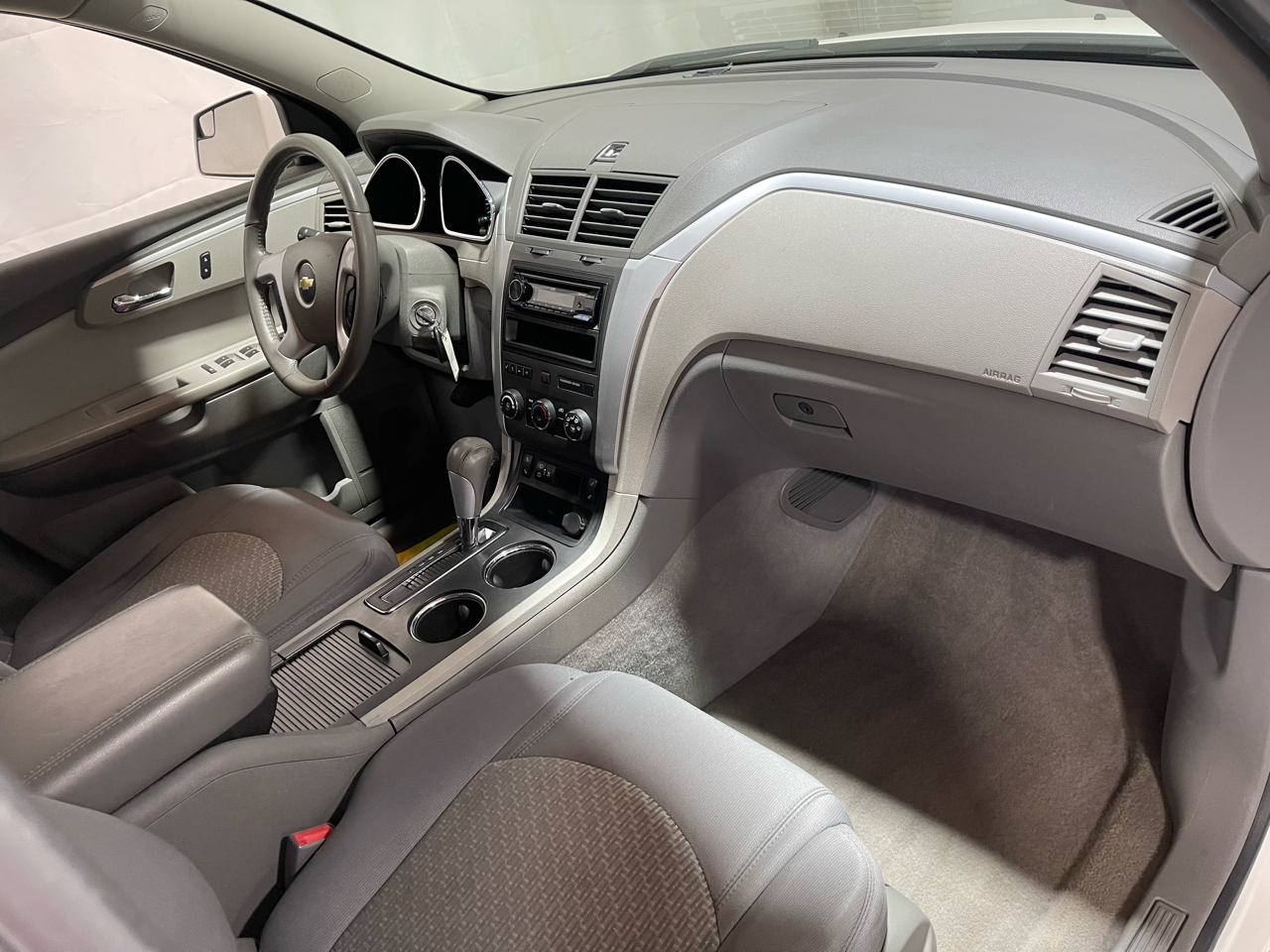 2011 Chevrolet Traverse 1LT photo 10