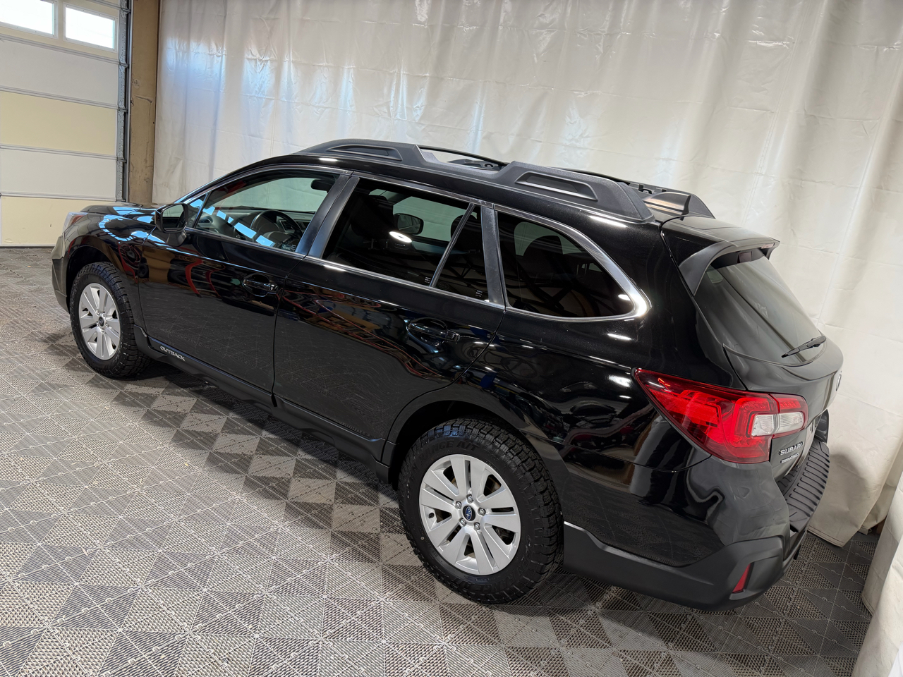 Subaru Outback 2.5i Premium 2018 Subaru Outback 2.5i Premium 2018