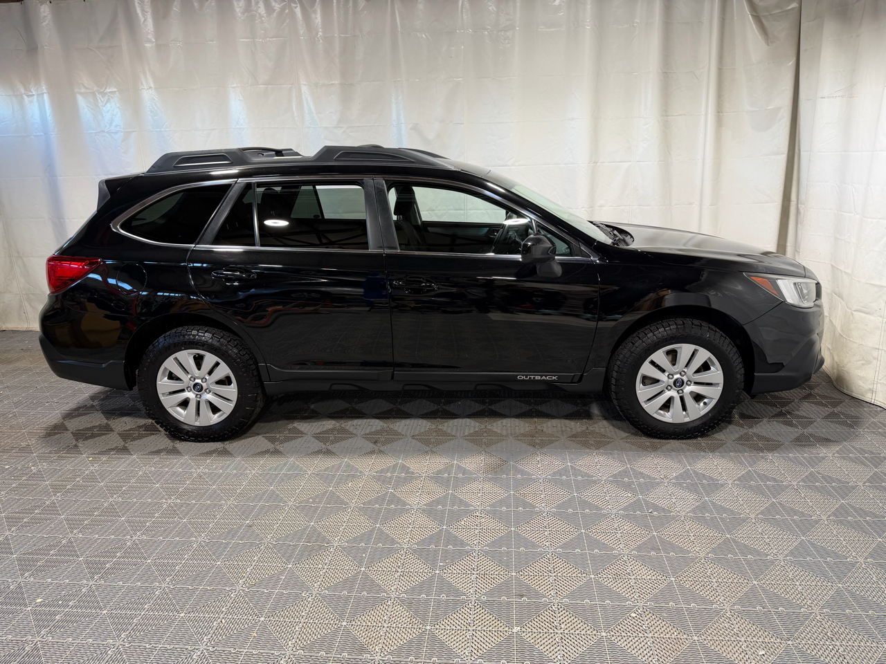 Subaru Outback 2.5i Premium 2018 Subaru Outback 2.5i Premium 2018