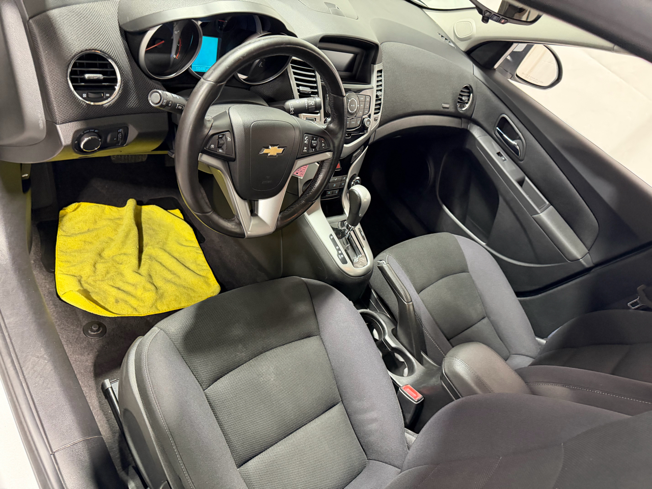 Chevrolet Cruze 4dr Sdn LT w/1LT 2012 Chevrolet Cruze 4dr Sdn LT w/1LT 2012