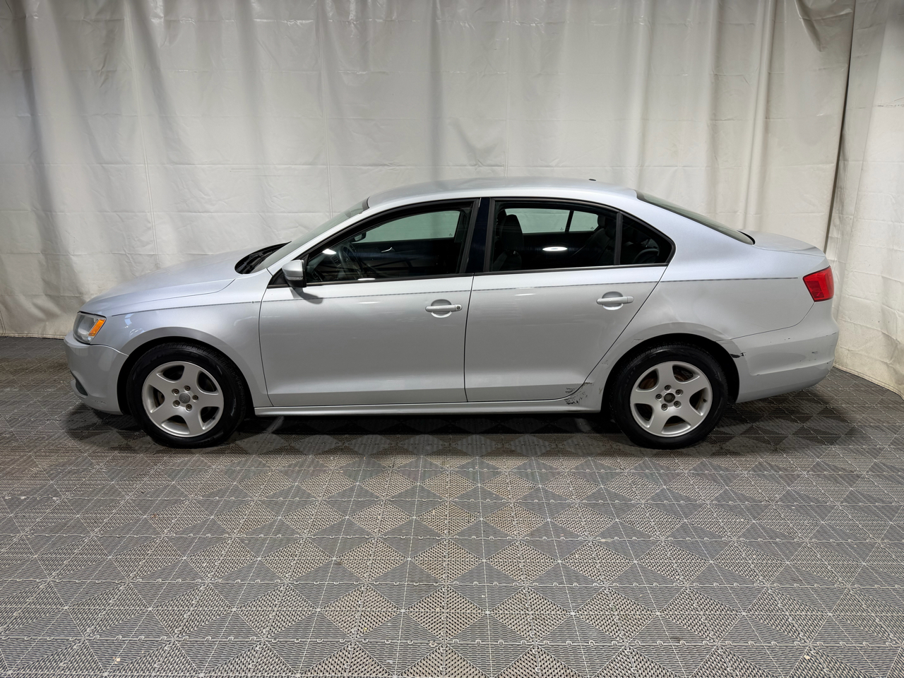 Volkswagen Jetta Sedan 4dr Auto SE PZEV 2012