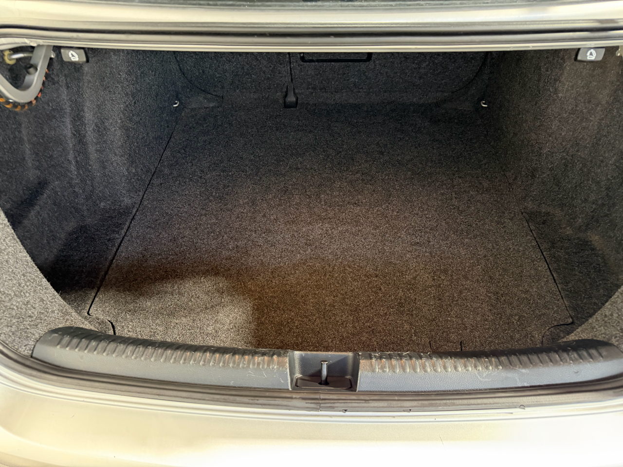 Volkswagen Jetta Sedan 4dr Auto SE PZEV 2012