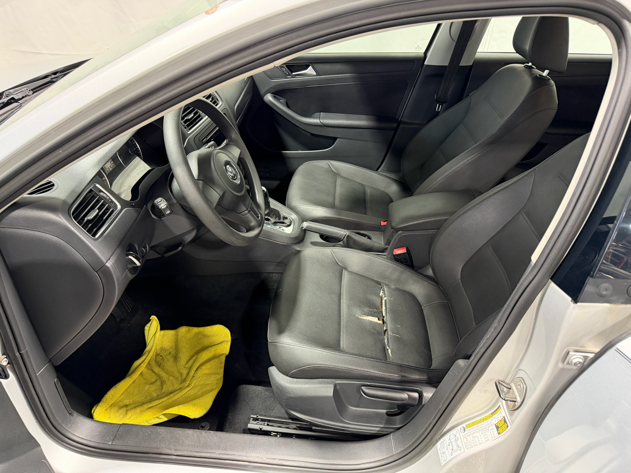 Volkswagen Jetta Sedan 4dr Auto SE PZEV 2012