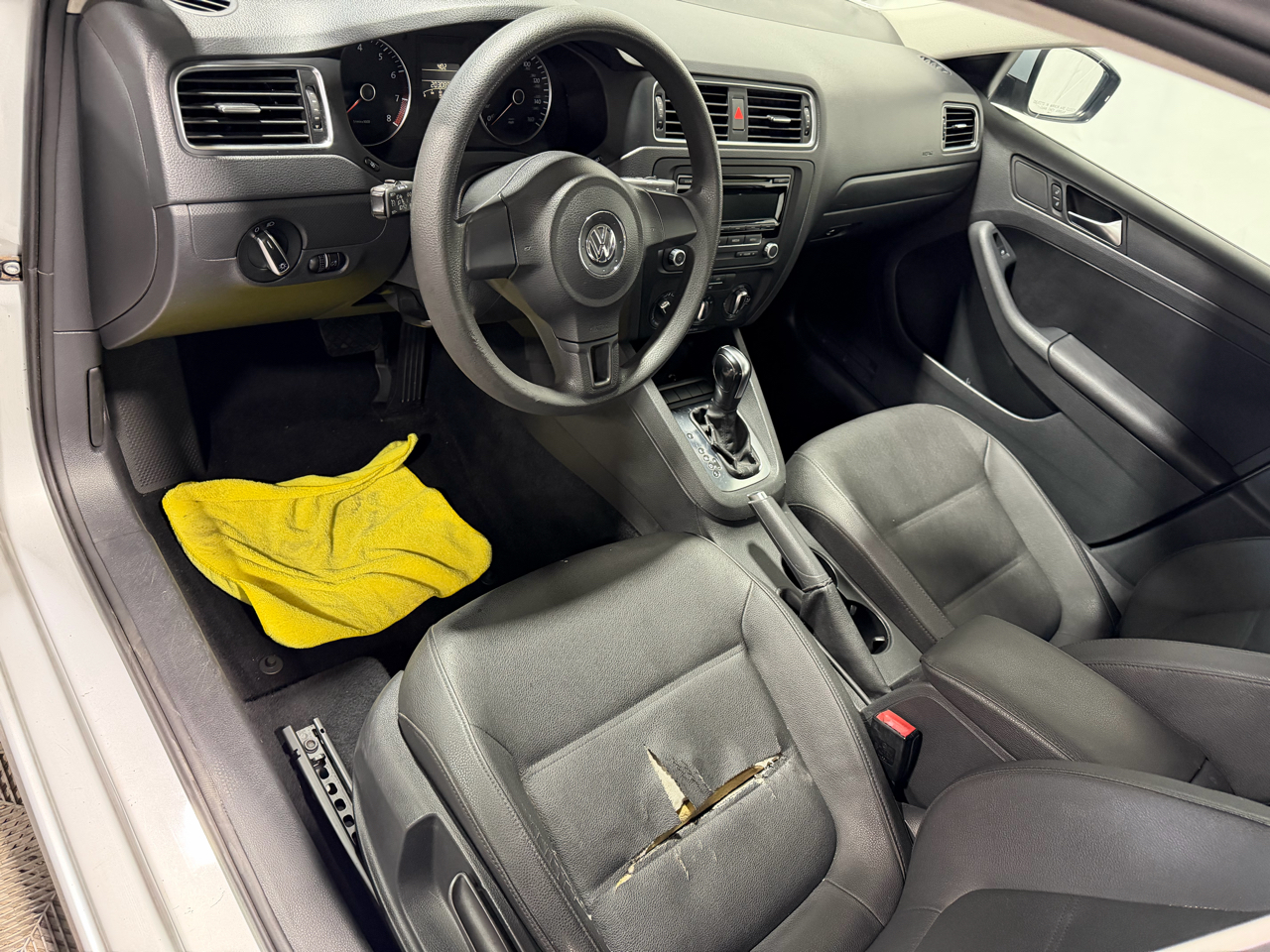 Volkswagen Jetta Sedan 4dr Auto SE PZEV 2012