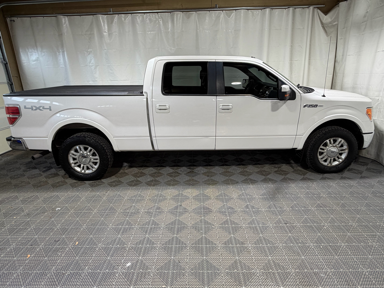 Ford F-150 4WD SuperCrew 157" Lariat 2010