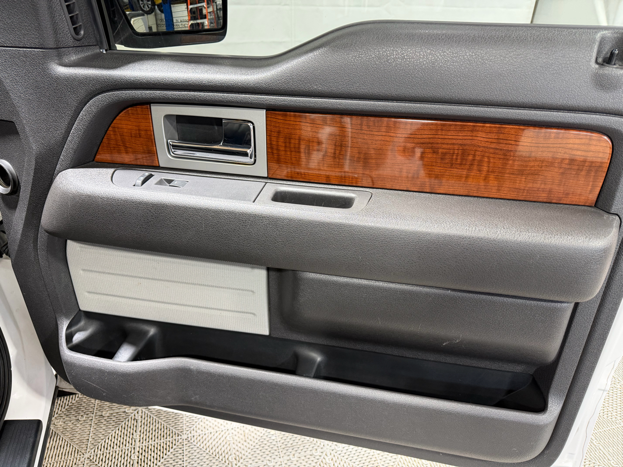 Ford F-150 4WD SuperCrew 157" Lariat 2010