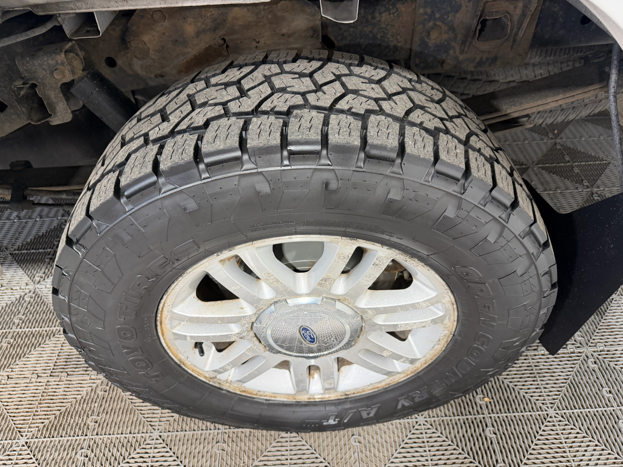 Ford F-150 4WD SuperCrew 157" Lariat 2010