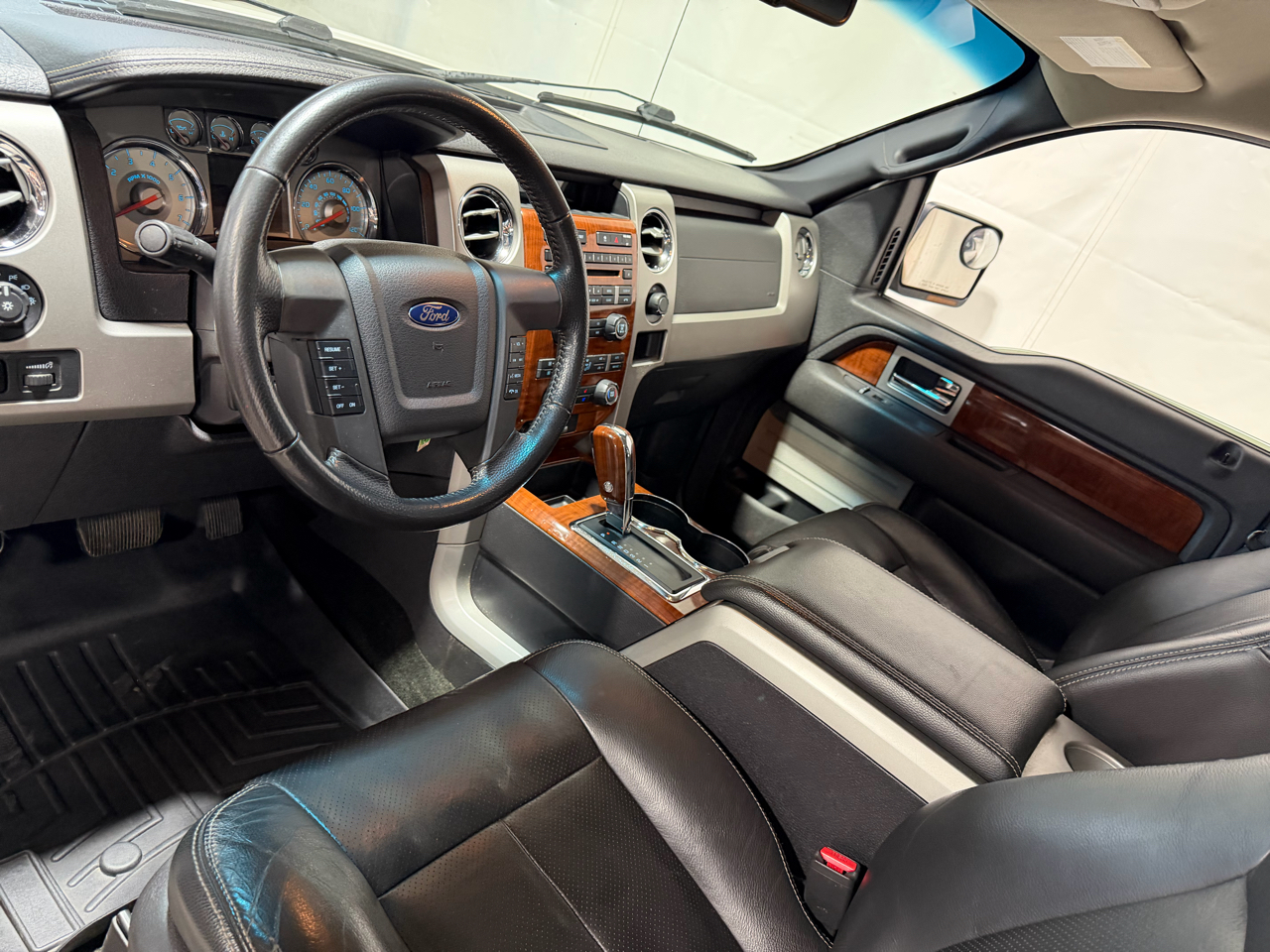 Ford F-150 4WD SuperCrew 157" Lariat 2010