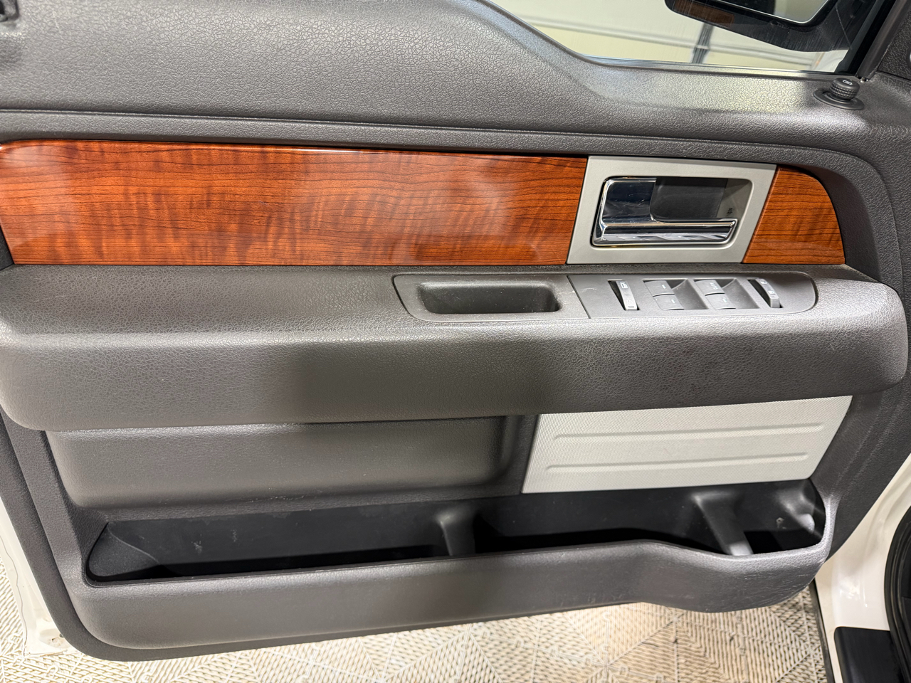 Ford F-150 4WD SuperCrew 157" Lariat 2010