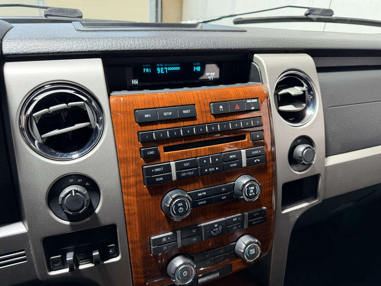 Ford F-150 4WD SuperCrew 157" Lariat 2010