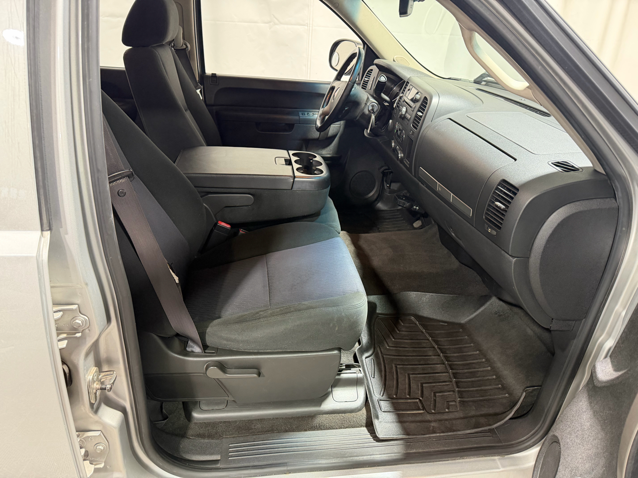 GMC Sierra 1500 4WD Crew Cab 143.5" SLE 2011