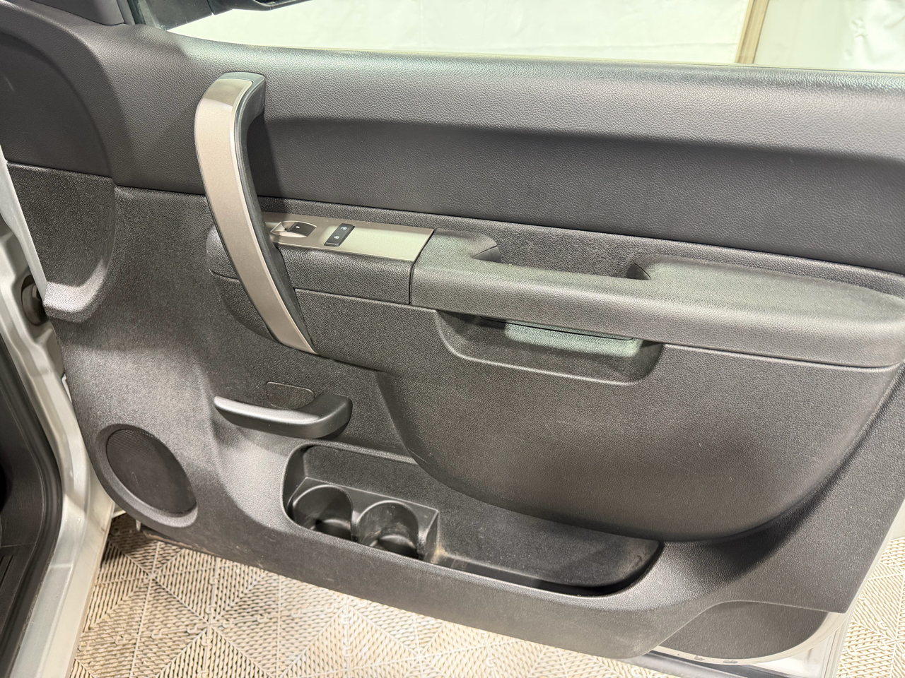 GMC Sierra 1500 4WD Crew Cab 143.5" SLE 2011