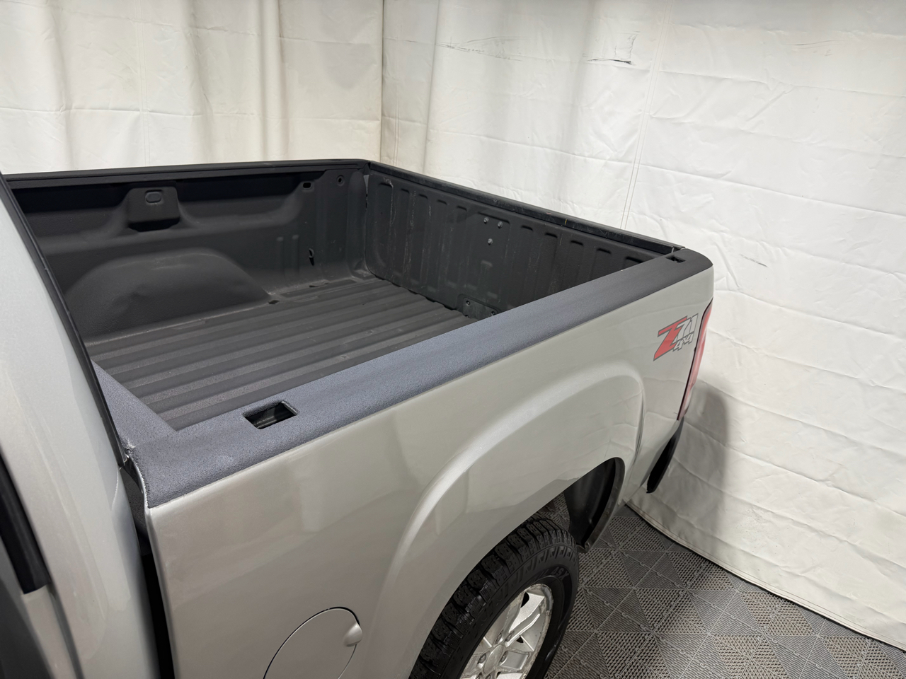GMC Sierra 1500 4WD Crew Cab 143.5" SLE 2011