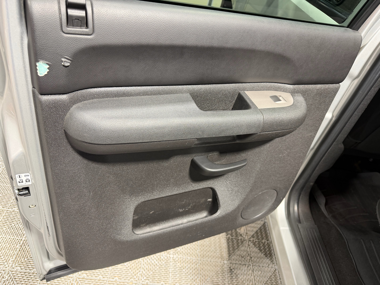 GMC Sierra 1500 4WD Crew Cab 143.5" SLE 2011