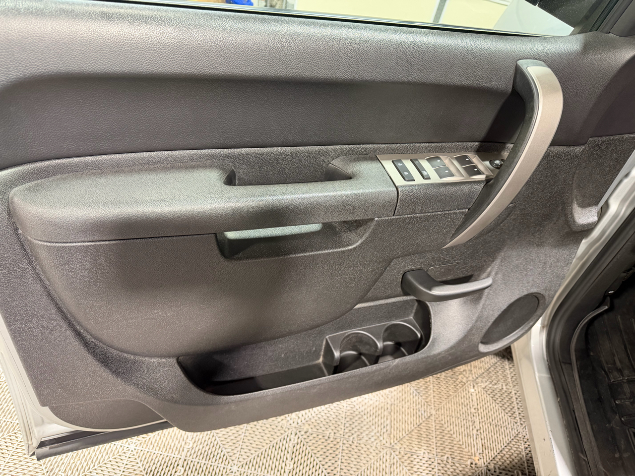 GMC Sierra 1500 4WD Crew Cab 143.5" SLE 2011