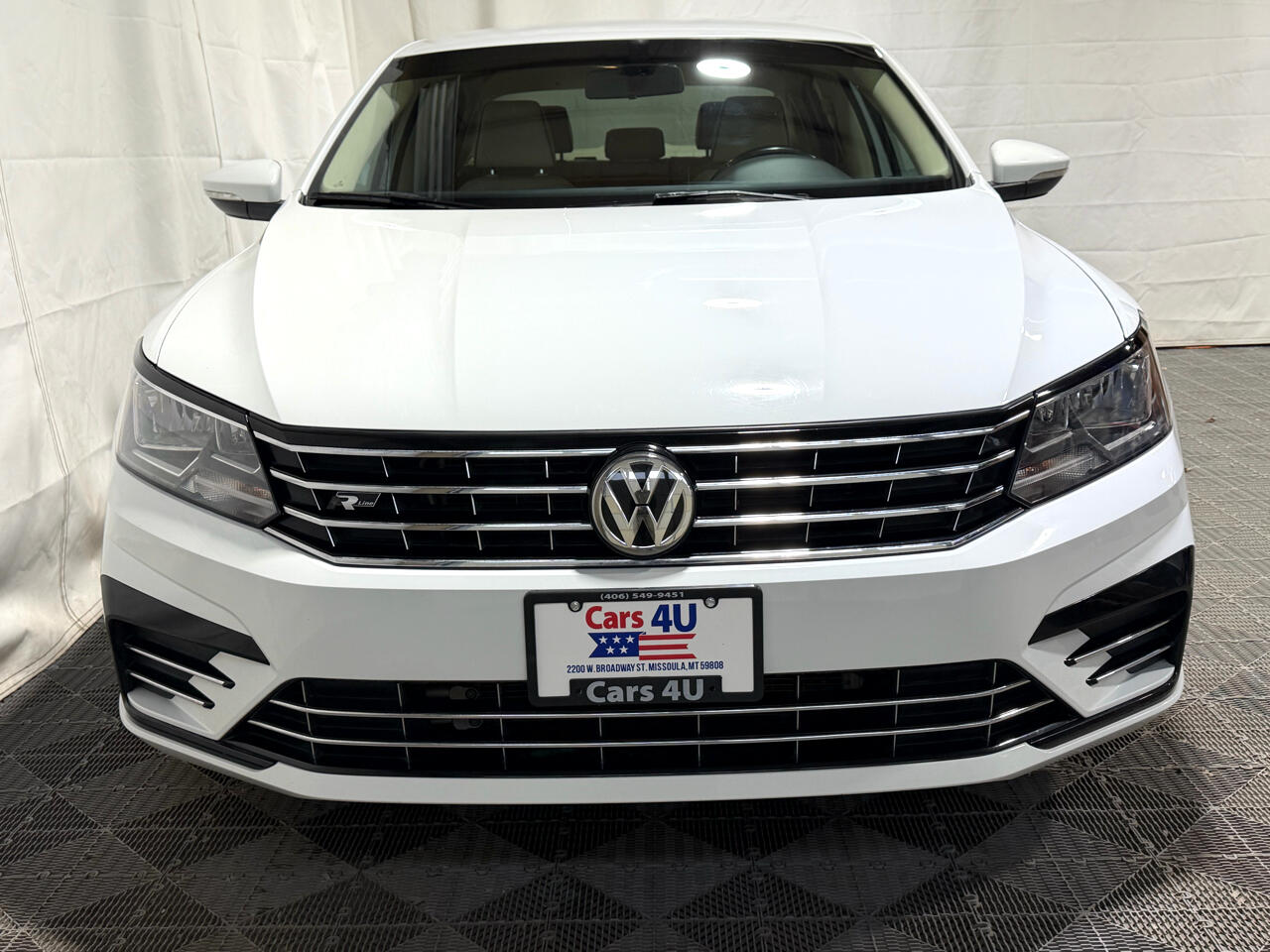 Volkswagen Passat R-Line w/Comfort Pkg Auto 2017