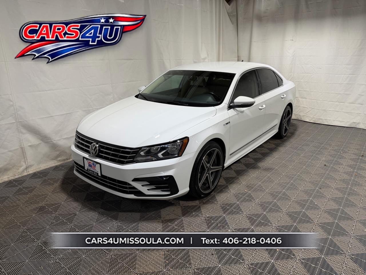 2017 Volkswagen Passat R-Line w/Comfort Pkg Auto