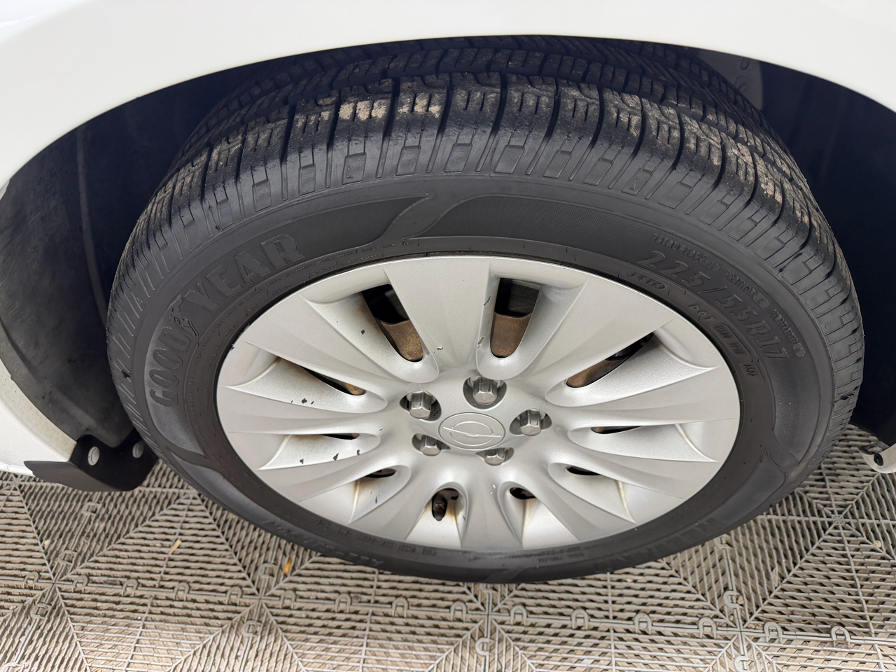 Chrysler 200 4dr Sdn LX 2013