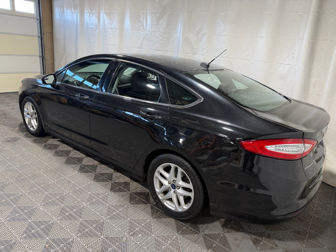 Ford Fusion 4dr Sdn SE FWD 2015