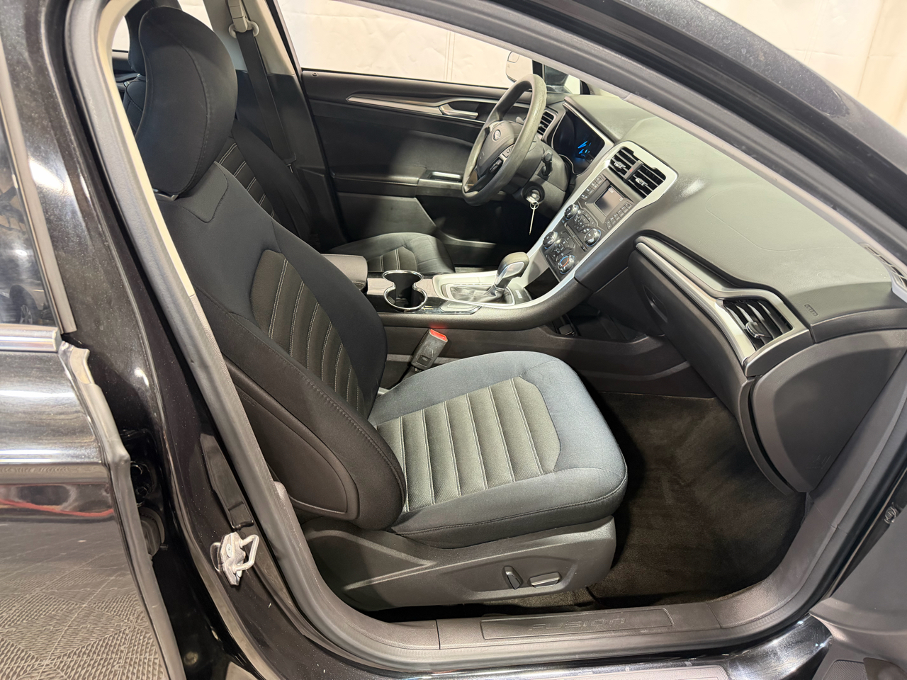 Ford Fusion 4dr Sdn SE FWD 2015