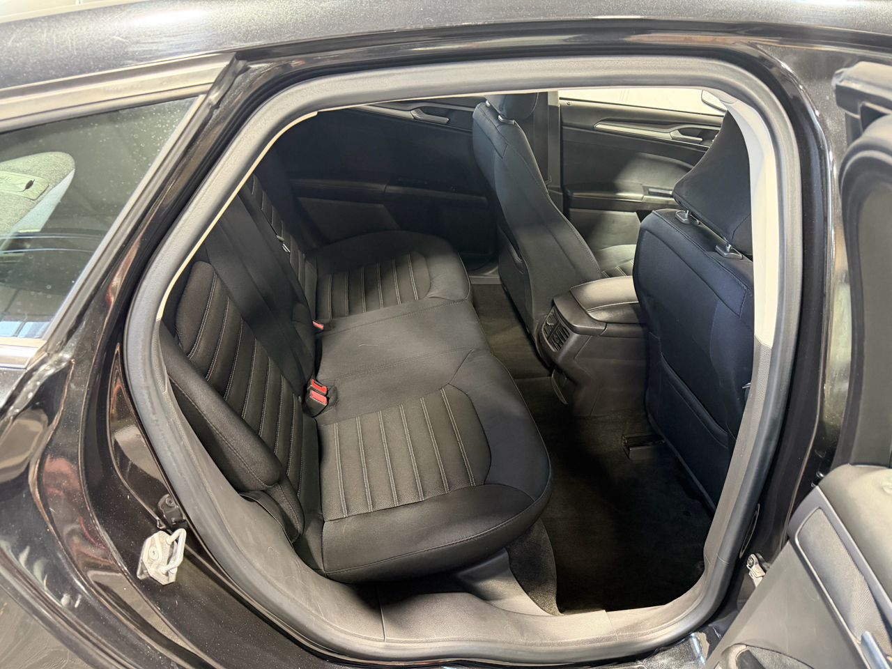 Ford Fusion 4dr Sdn SE FWD 2015