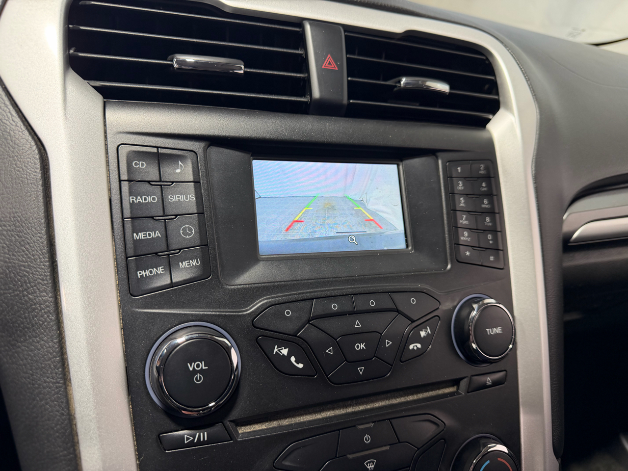 Ford Fusion 4dr Sdn SE FWD 2015