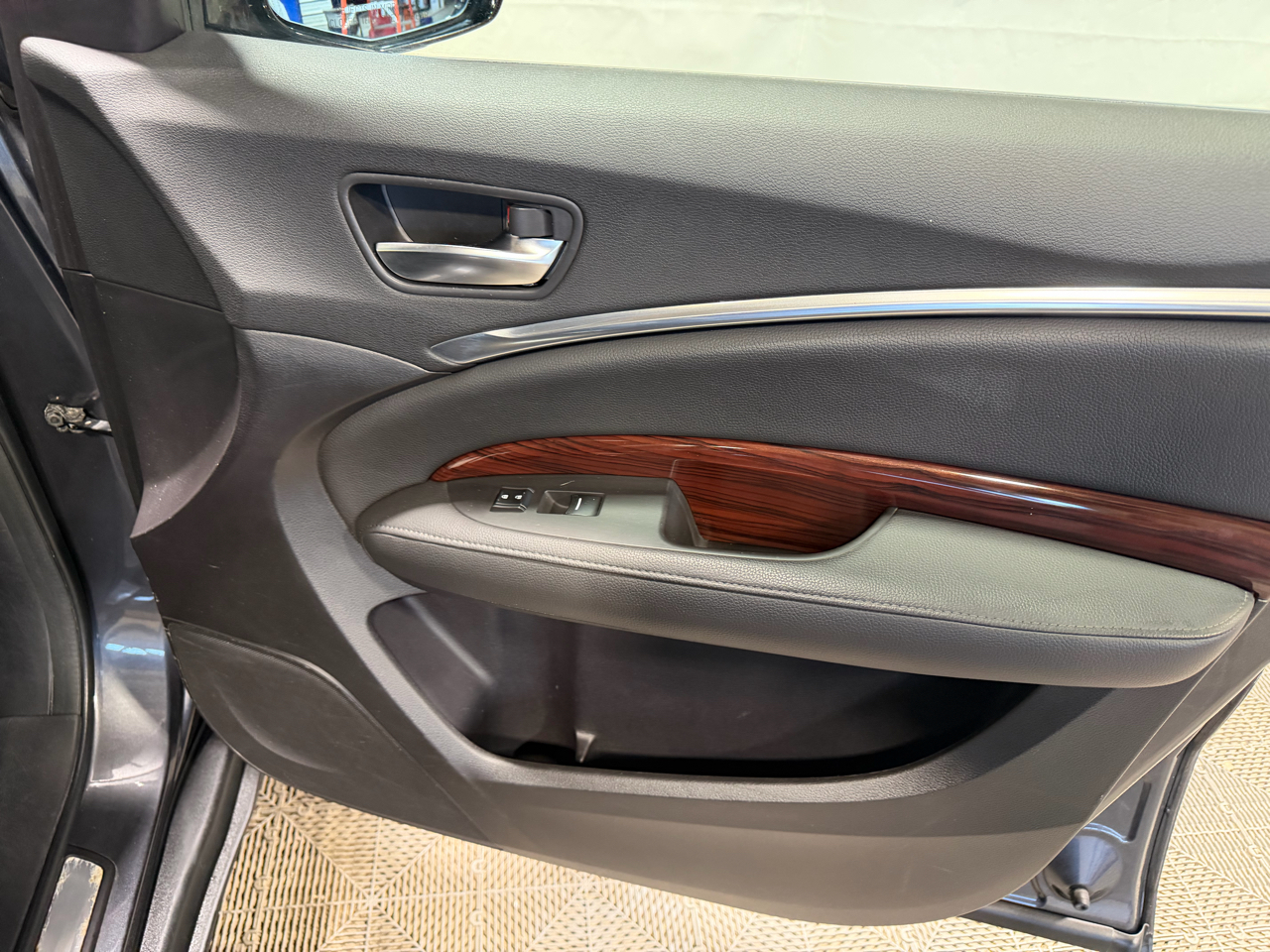 Acura MDX SH-AWD 4dr Tech Pkg 2014