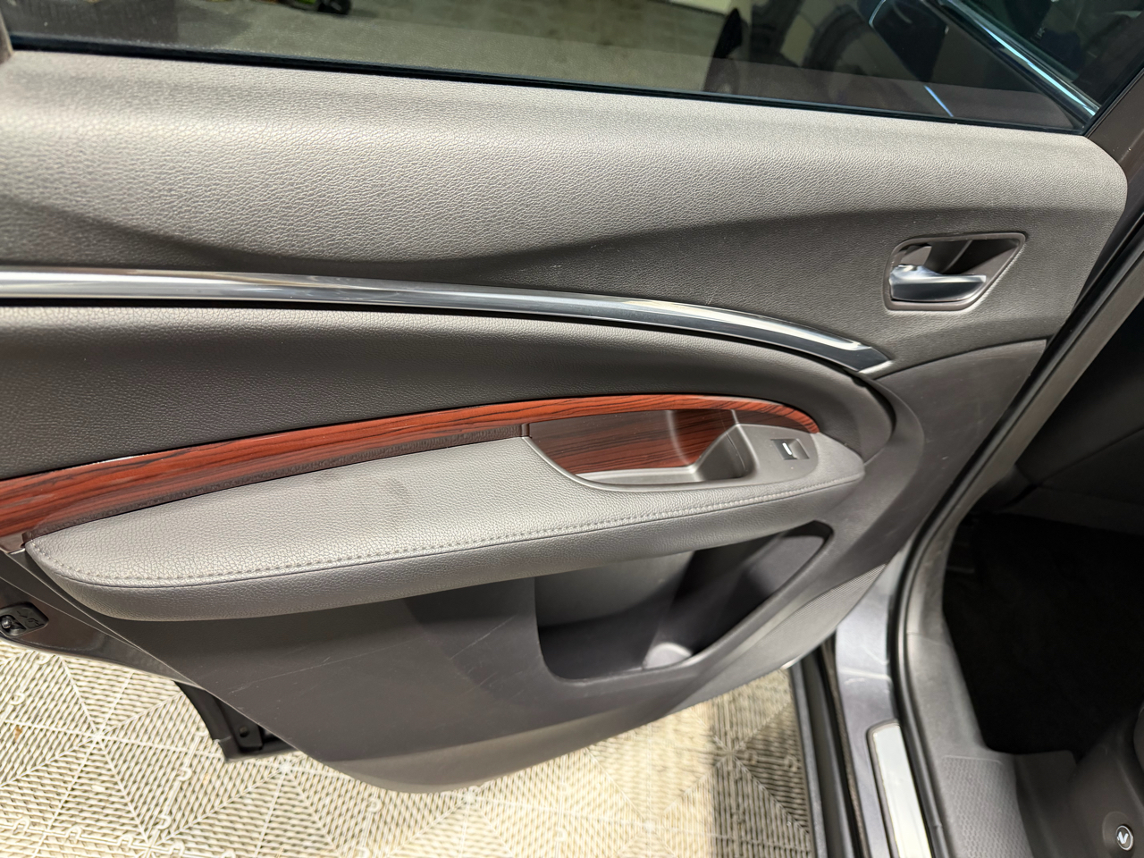 Acura MDX SH-AWD 4dr Tech Pkg 2014