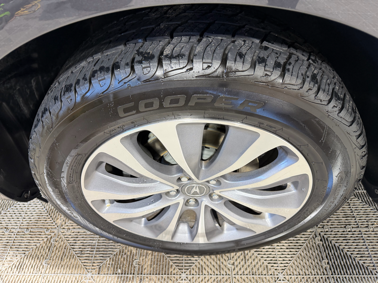 Acura MDX SH-AWD 4dr Tech Pkg 2014