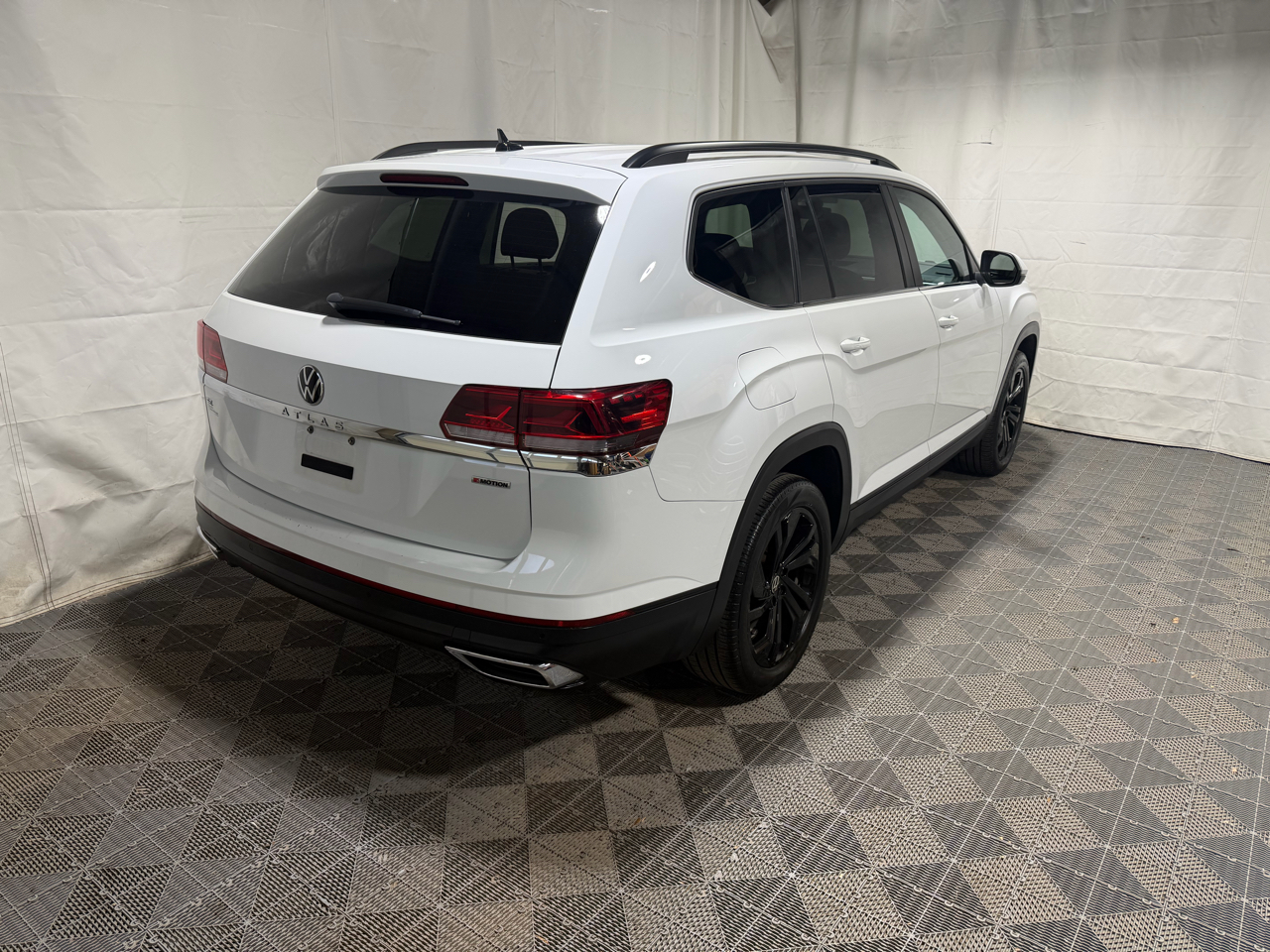 Volkswagen Atlas 2.0T SE w/Technology 4MOTION 2022