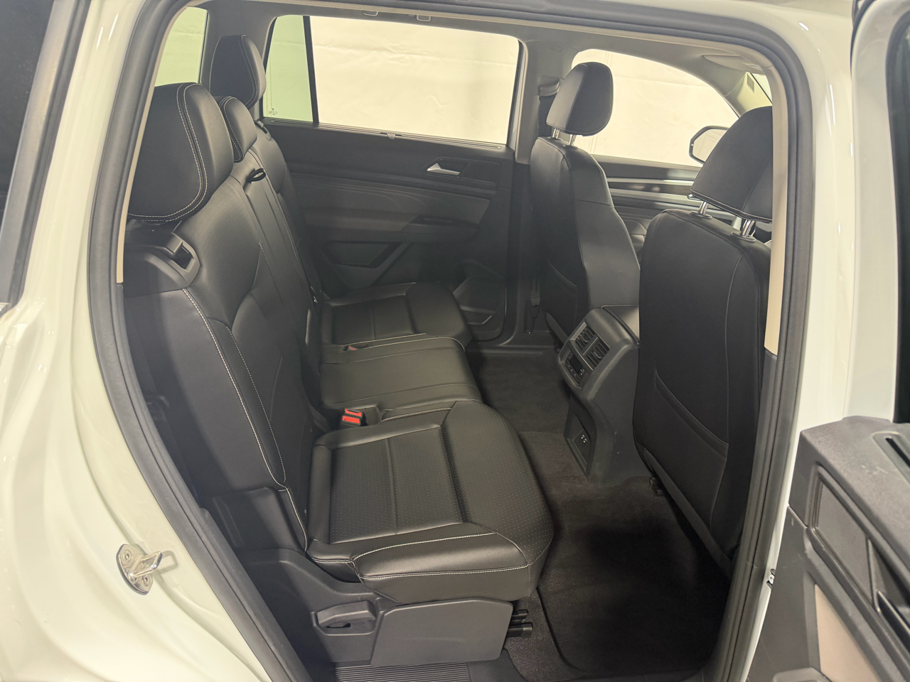 Volkswagen Atlas 2.0T SE w/Technology 4MOTION 2022