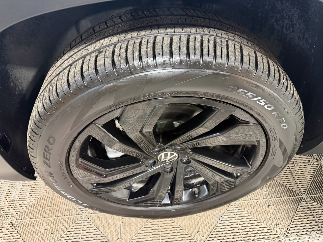 Volkswagen Atlas 2.0T SE w/Technology 4MOTION 2022