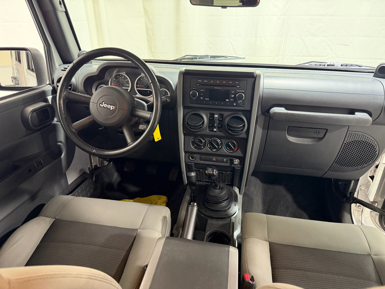 Jeep Wrangler Unlimited 4WD 4dr Sport 2010