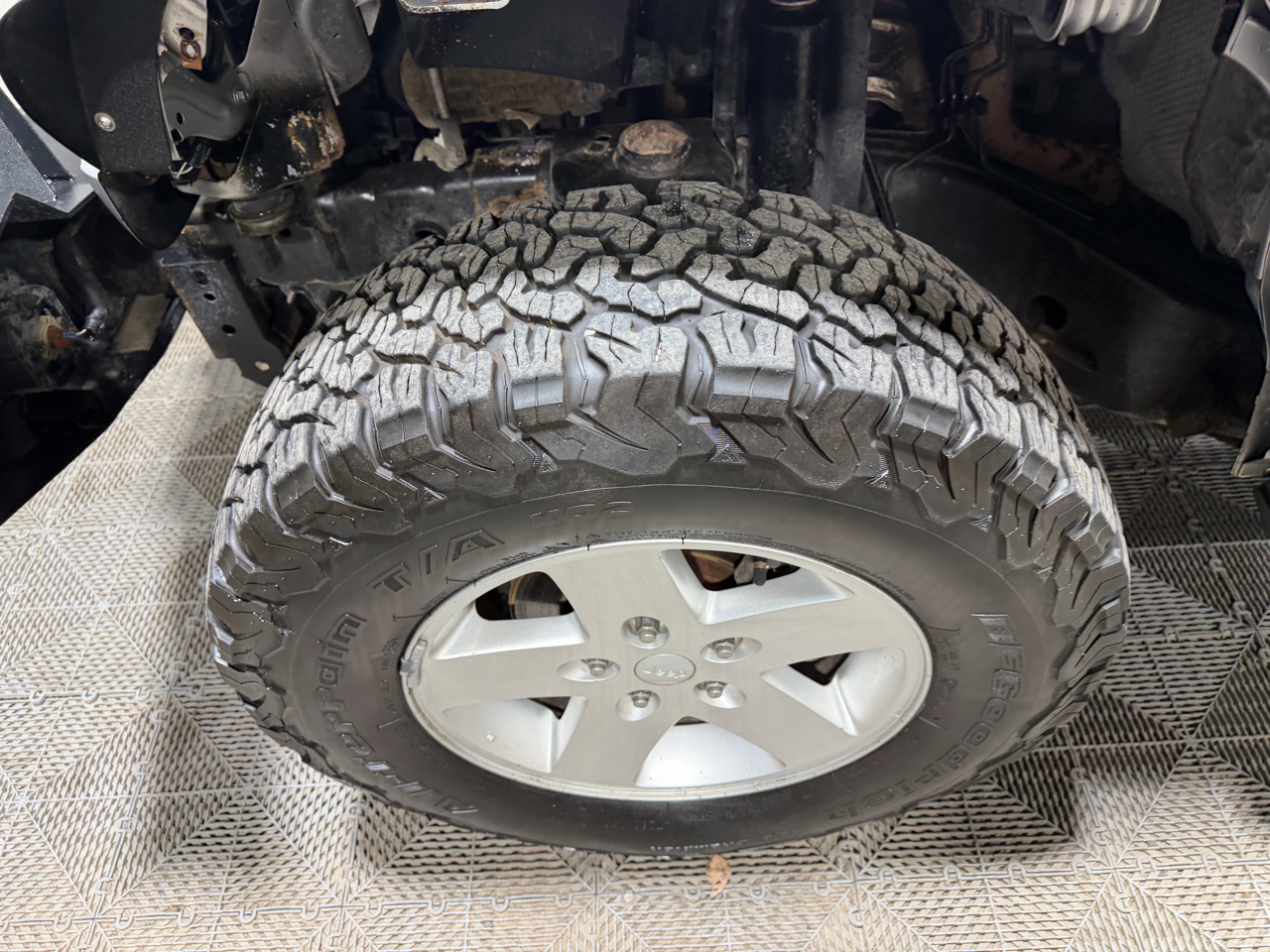 Jeep Wrangler Unlimited 4WD 4dr Sport 2010