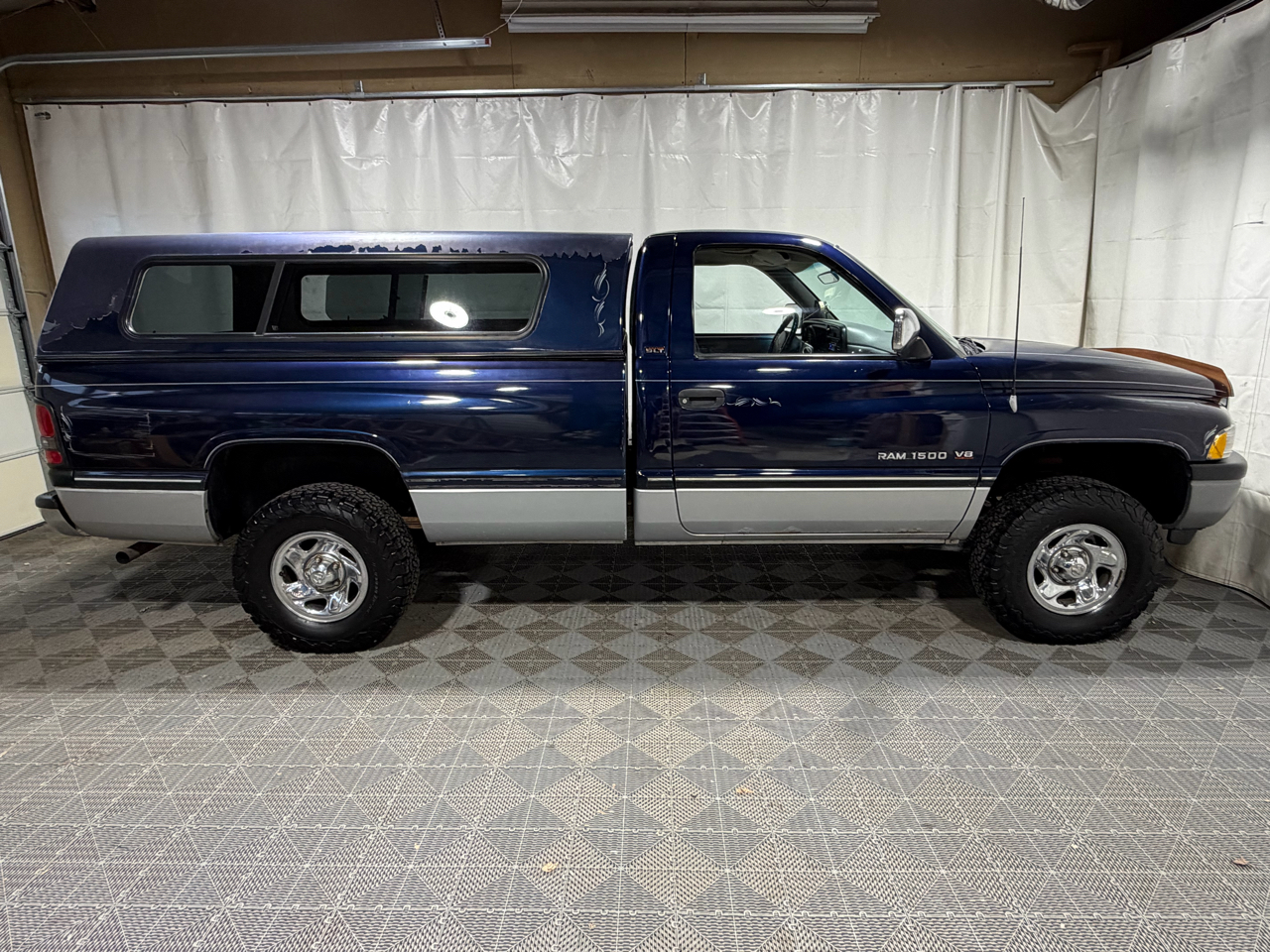 Dodge Ram 1500 Reg Cab 119" WB 4WD 1994
