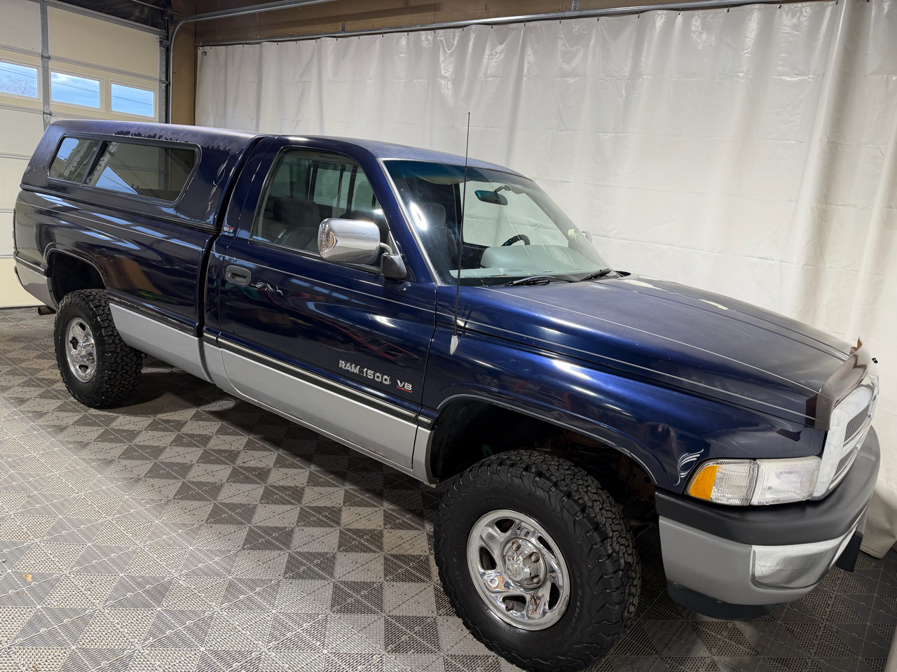 Dodge Ram 1500 Reg Cab 119" WB 4WD 1994