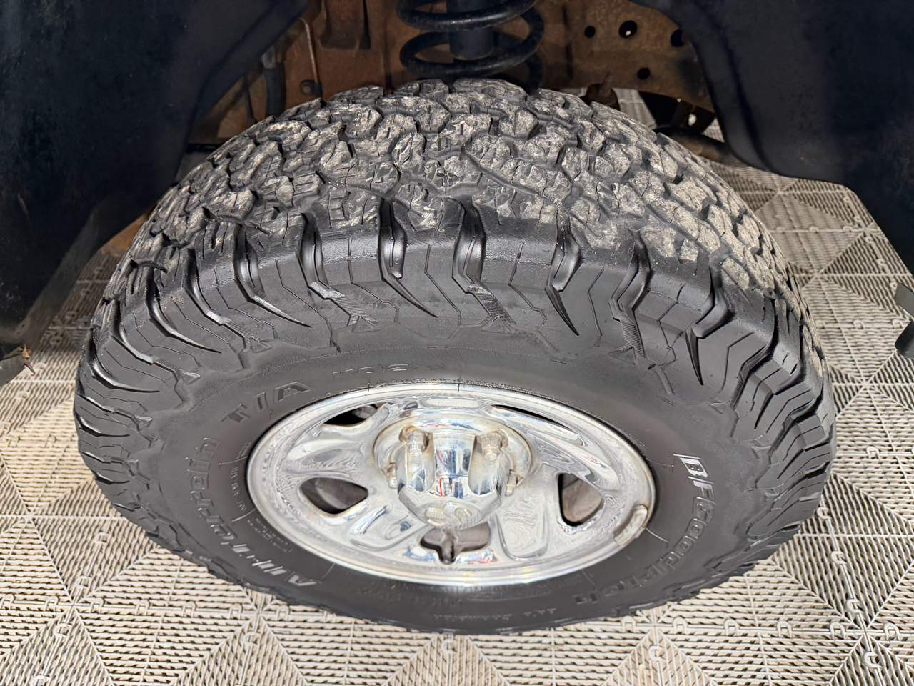 Dodge Ram 1500 Reg Cab 119" WB 4WD 1994